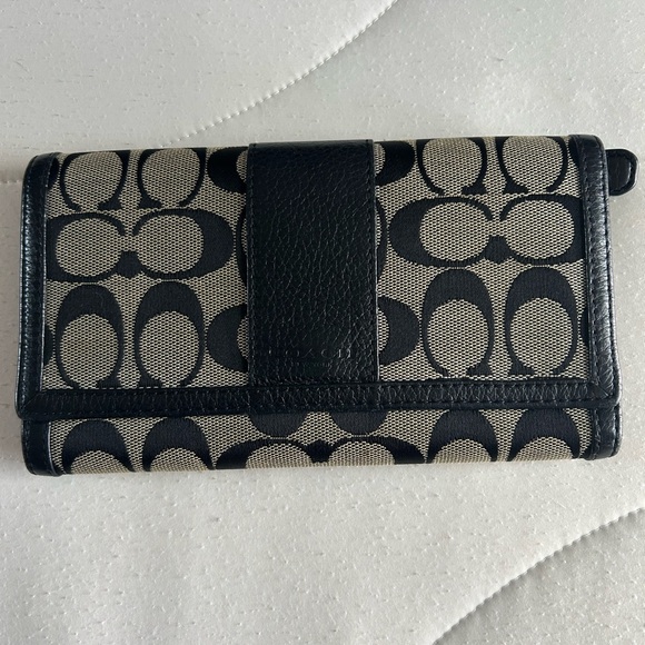 Coach Black and Gray Monogram  Signature Wallet - Picture 1 of 10
